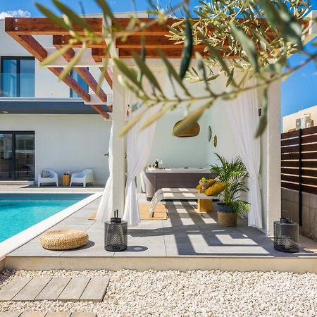 Villa Olea With Heated Pool And Jacuzzi Sukošan Kültér fotó
