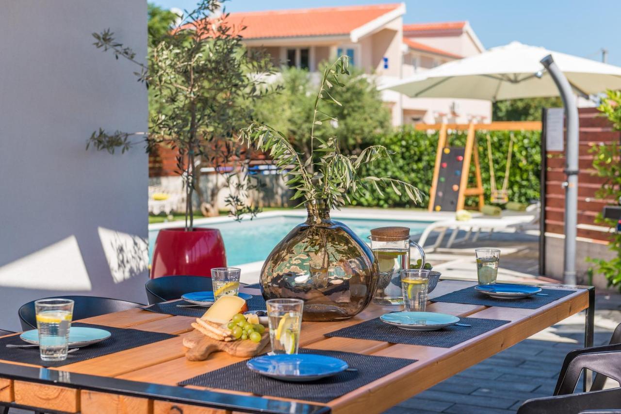 Villa Olea With Heated Pool And Jacuzzi Sukošan Kültér fotó