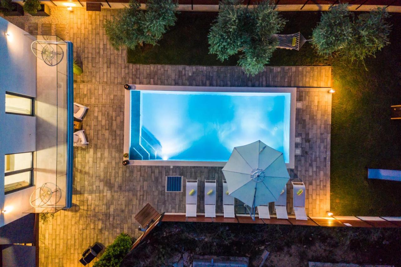 Villa Olea With Heated Pool And Jacuzzi Sukošan Kültér fotó
