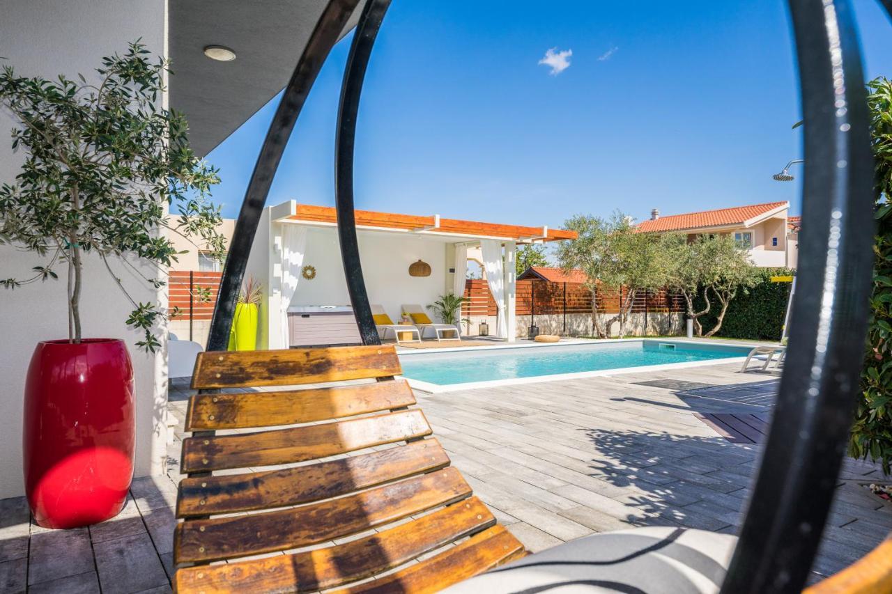 Villa Olea With Heated Pool And Jacuzzi Sukošan Kültér fotó